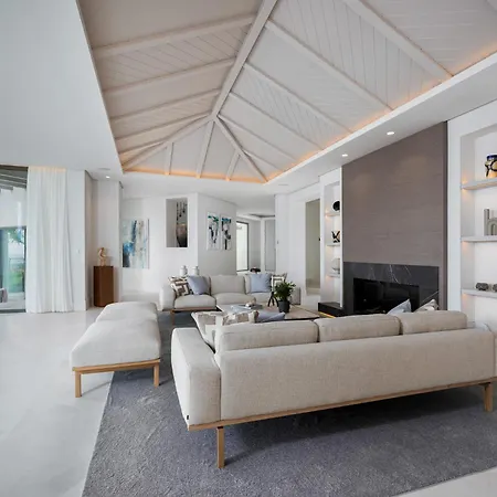 Aguila Panoramic Paradise Exclusive Villa